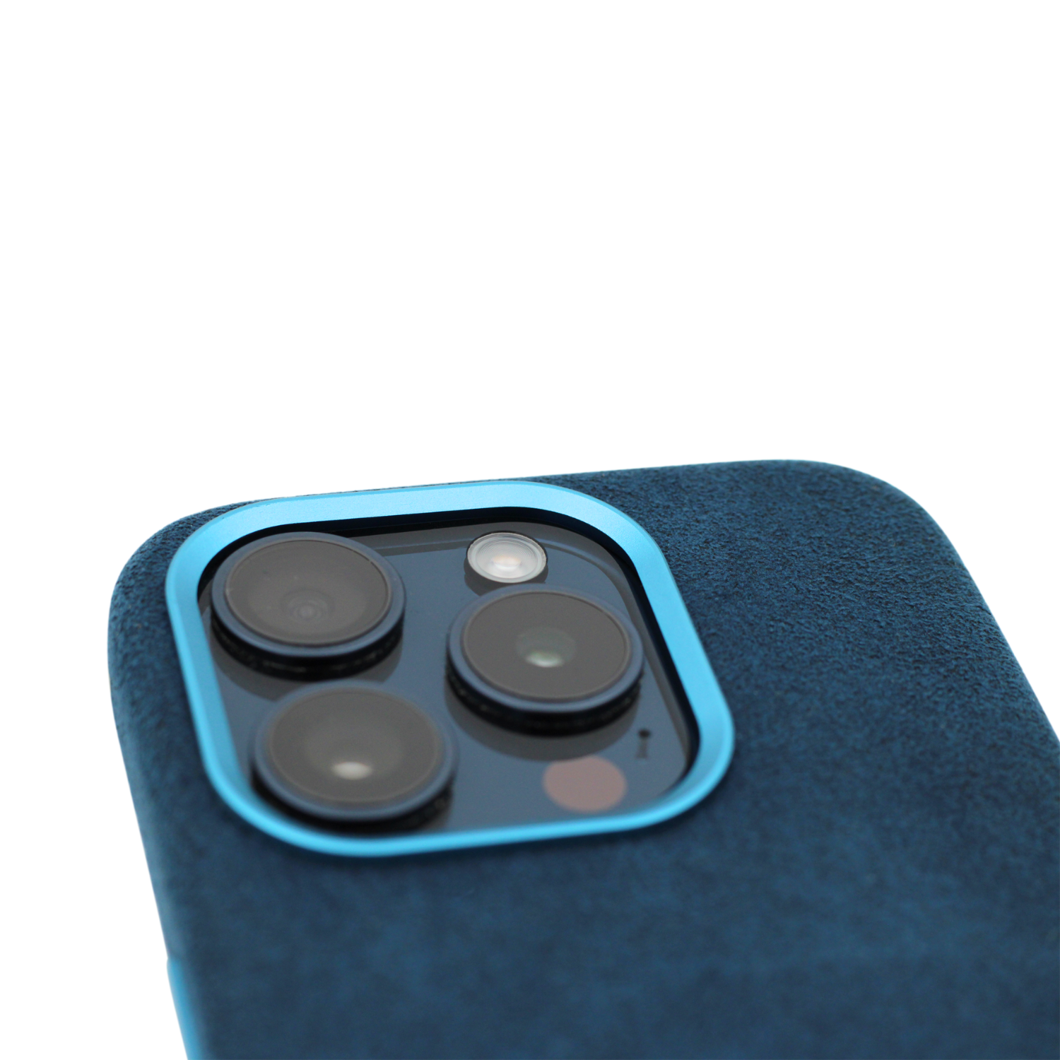 PROTARA Alcantara iPhone 14 Pro cover - Ocean Voyage Blue